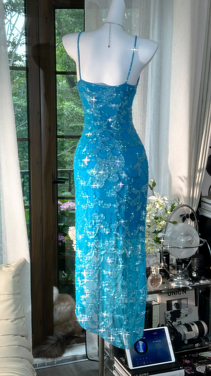 Light blue halter-neck fitted long sequined ball gown R7643