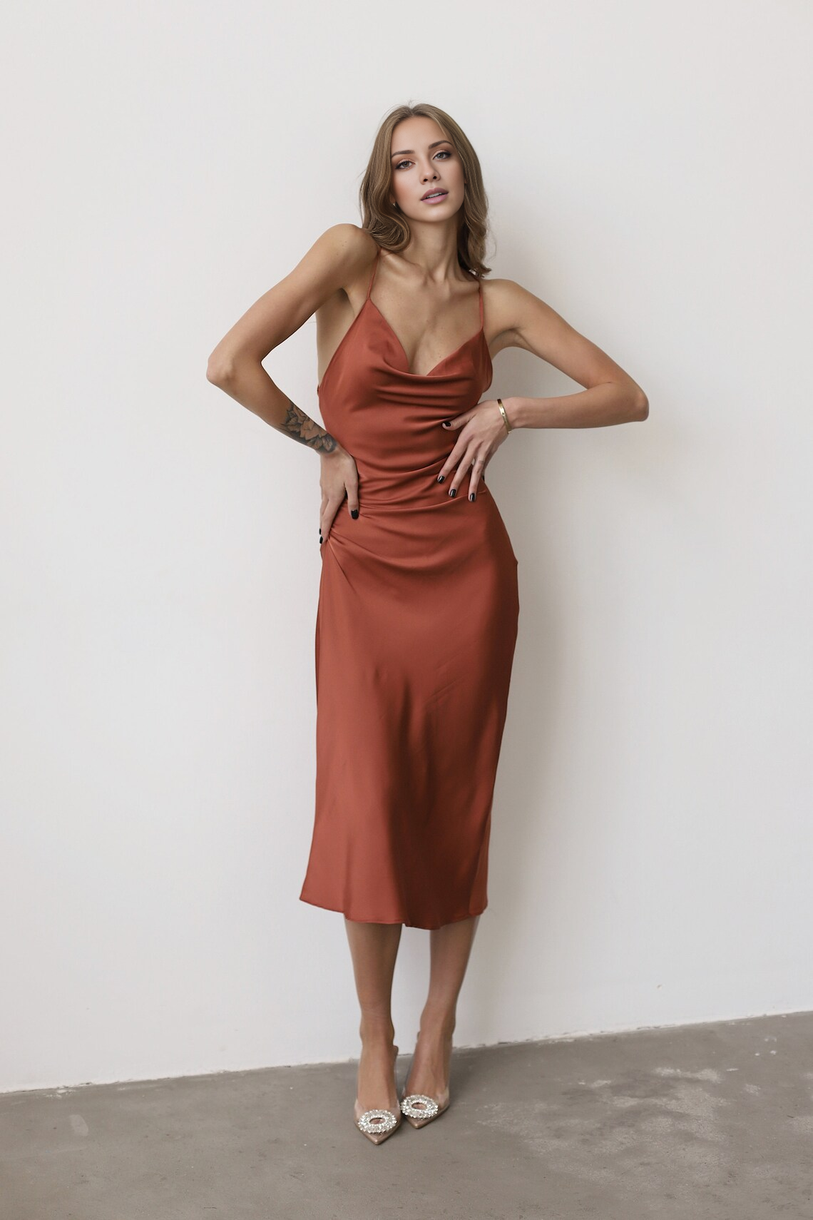 slim shoulder strap V-neck side slit long evening dress