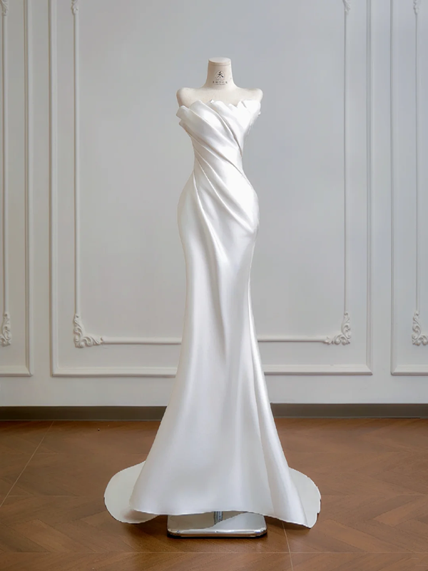 White strapless fitted mermaid-style long ball gown R8163