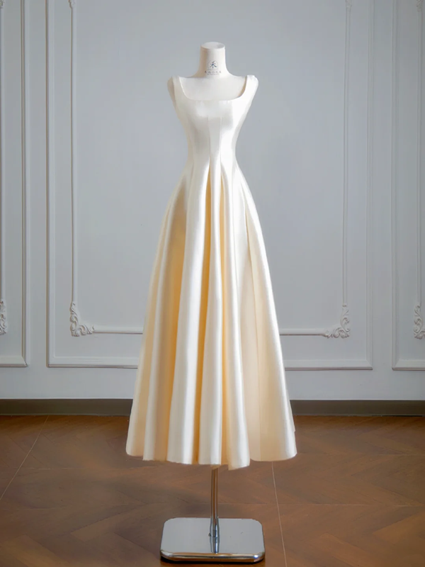 Champagne-colored halter-neck fitted long ball gown R8142