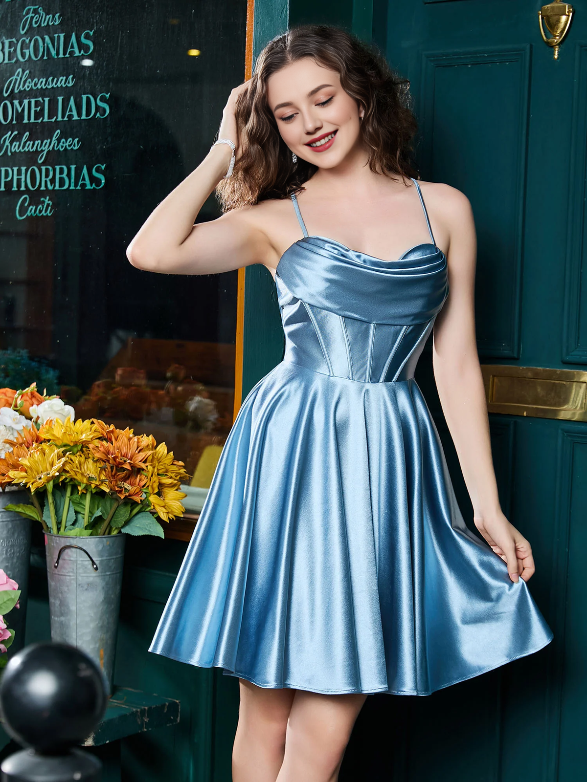 Thin shoulder strap tied with satin mini Homecoming dress