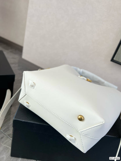 YSL LE 5 À 7 SUPPLE SMALL IN GRAINED