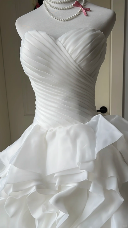 Vintage White Strapless Ruched Sweetheart Ruffled Organza Wedding Dress TP5832