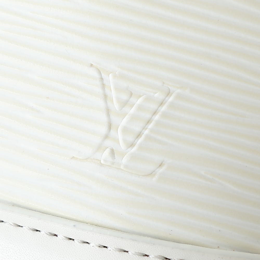 Louis Vuitton Nano Alma Bag White Quartz 18Cm M82411