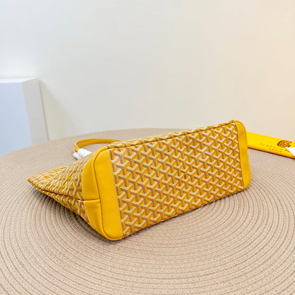 GOYARD Artois MM Bag