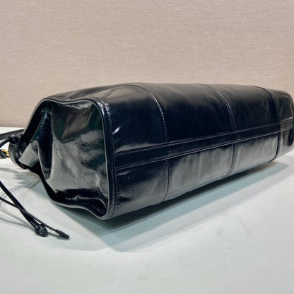 Prada Bonnie extra-large leather handbag(HIGH-END GRADE)