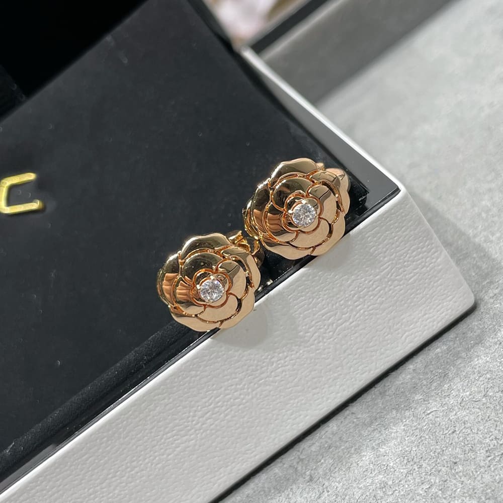 CHANEL BOUTON  EARRINGS