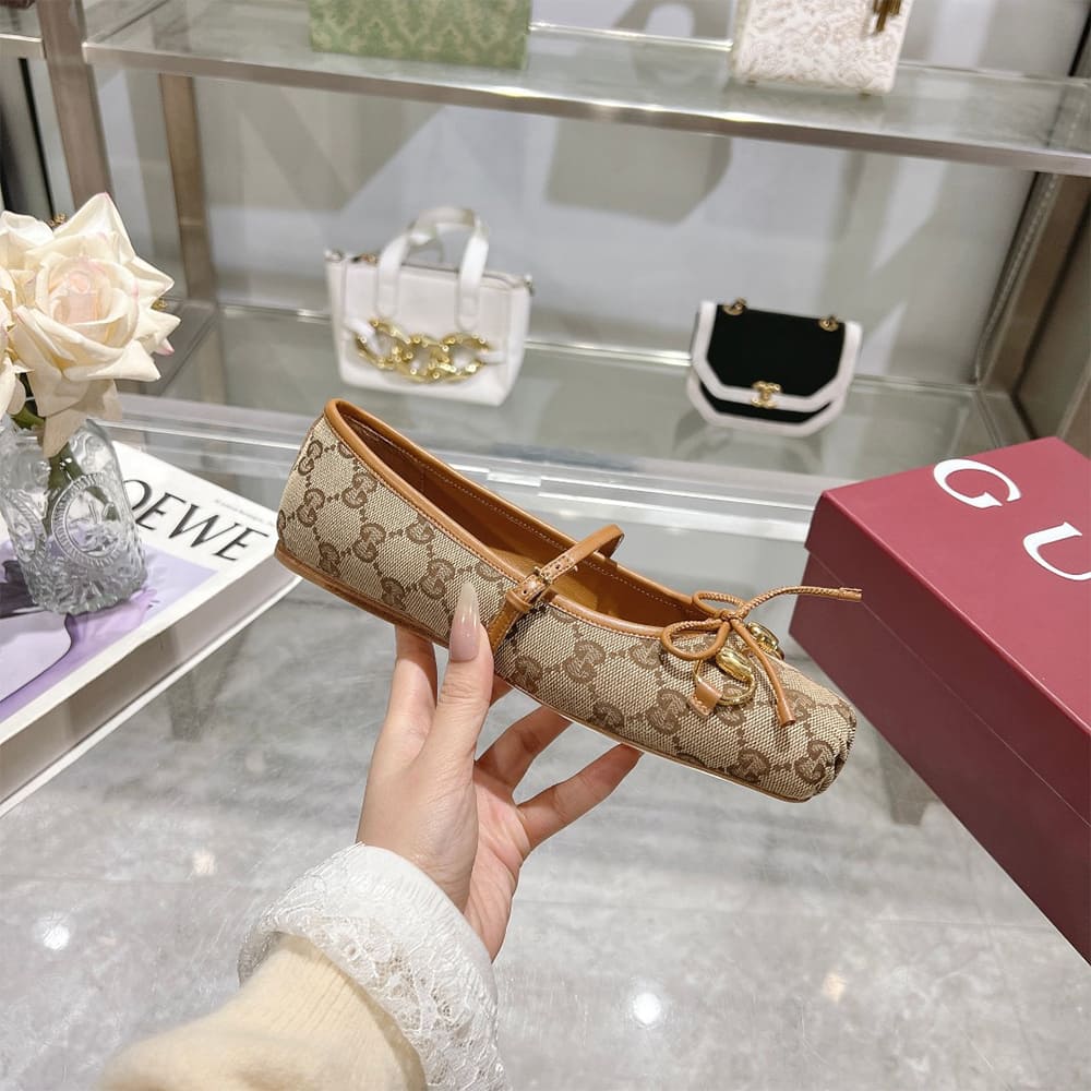 Women’s Gucci Horsebit ballet flat