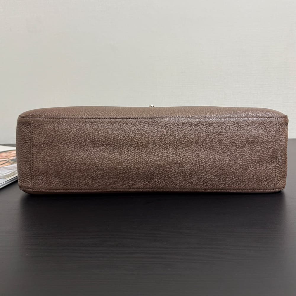 CHANEL Maxi Flapbag(HIGH-END GRADE)