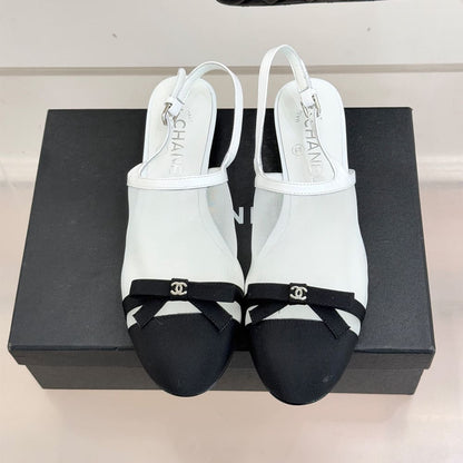 CHANEL Slingbacks