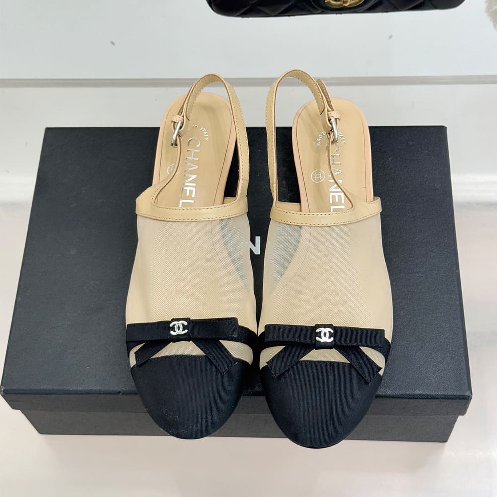 CHANEL Slingbacks