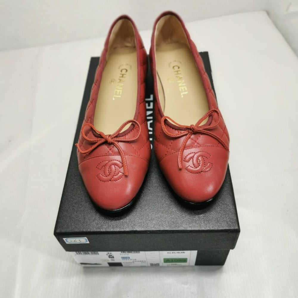 Chanel Ballerina Flat Shoes In Red