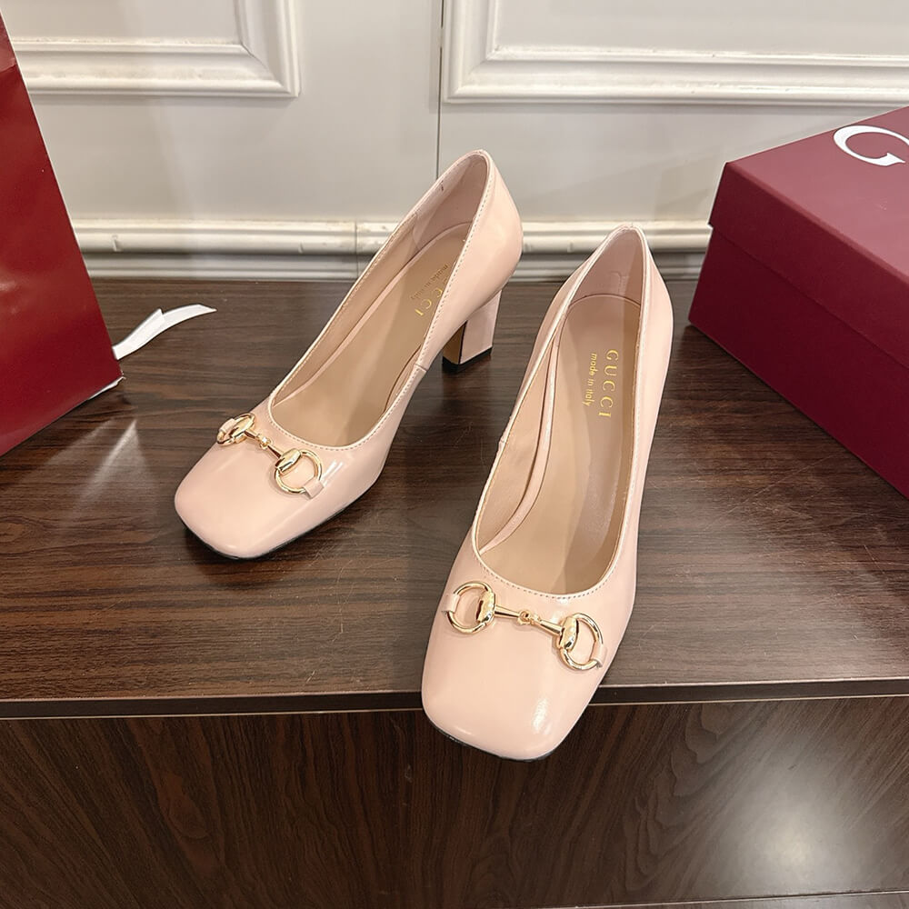 GUCCI Women’s Signora pump