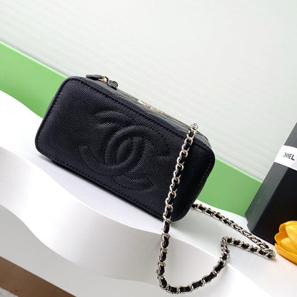Chanel Long Vanity with chain
