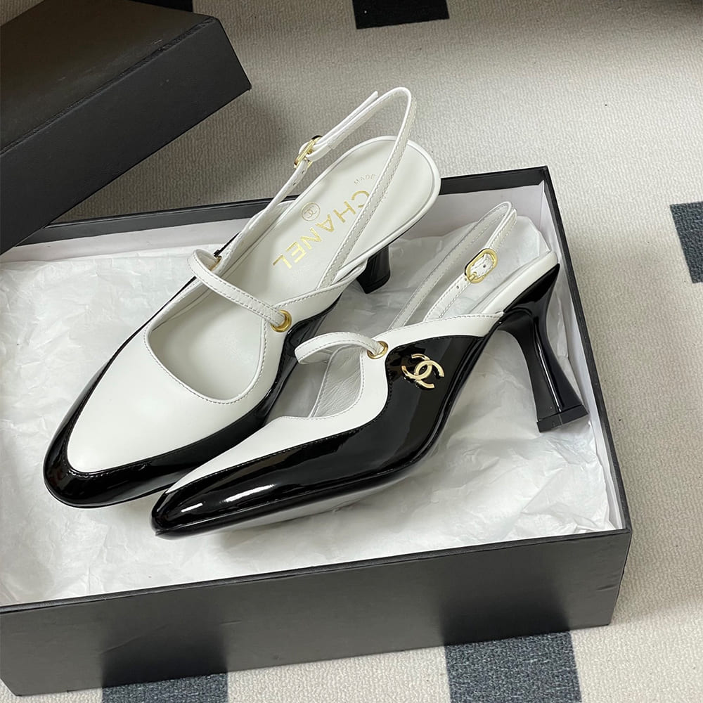 CHANEL Slingbacks