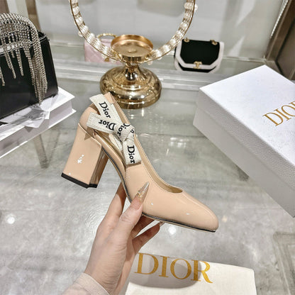 J’Adior Pump