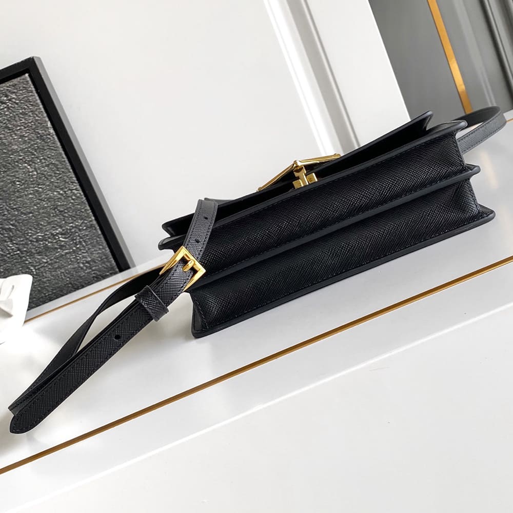 Prada Mini Saffiano leather bag(HIGH-END GRADE)