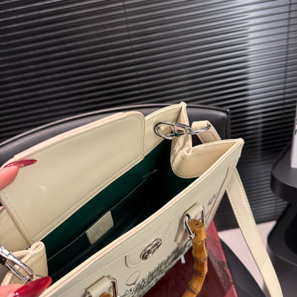 Gucci Yuko Higuchi Diana Medium Tote Bag White 27Cm