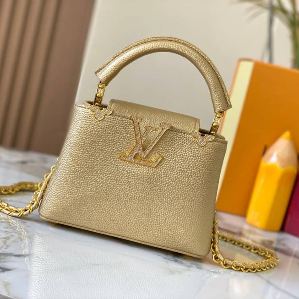 Louis Vuitton Capucines Bag Gold 21Cm M24583