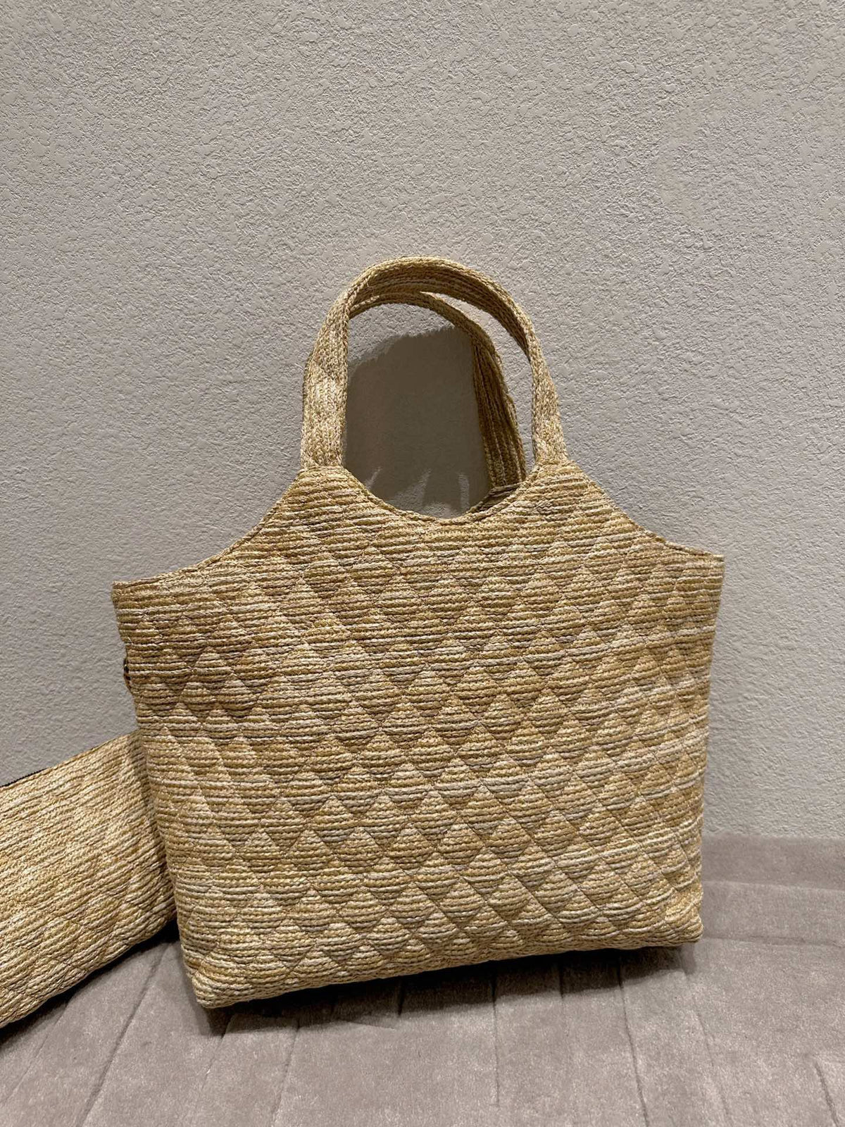 Women Saint Laurent Icare Maxi Shopping Bag In Quilted