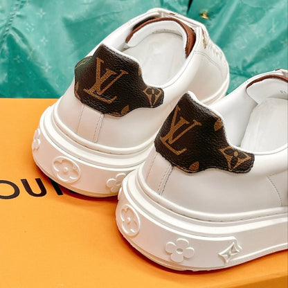 Louis Vuitton Time Out Sneaker 1AADMT