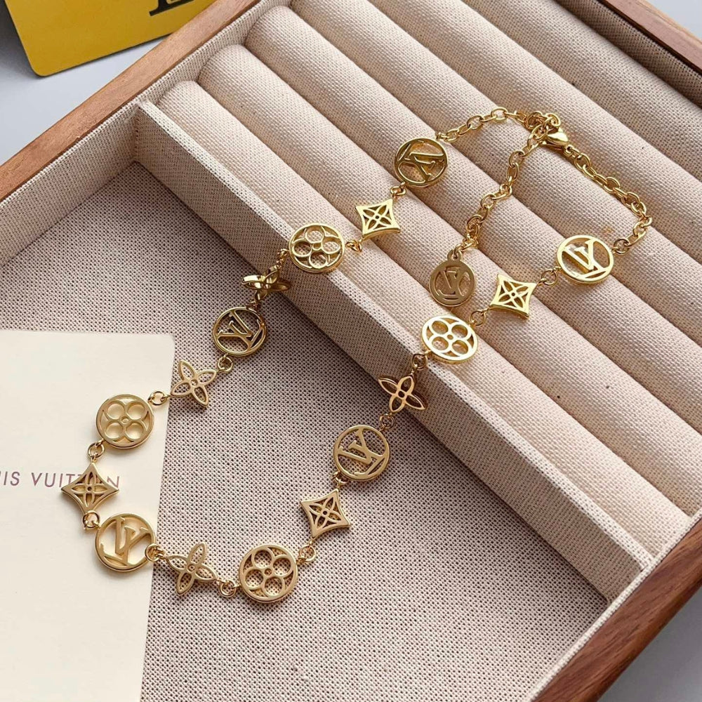 Louis Vuitton LV Lace Necklace Gold M01057
