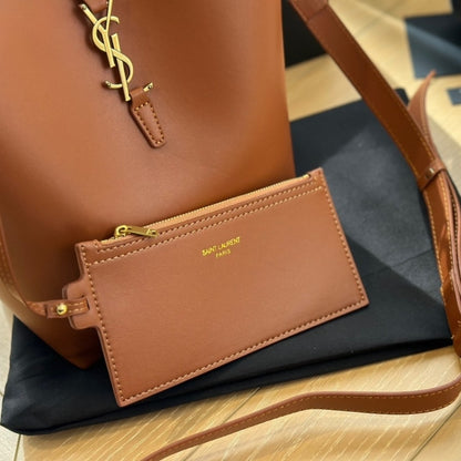 Saint Laurent Le 37 In Shiny Brown 25Cm