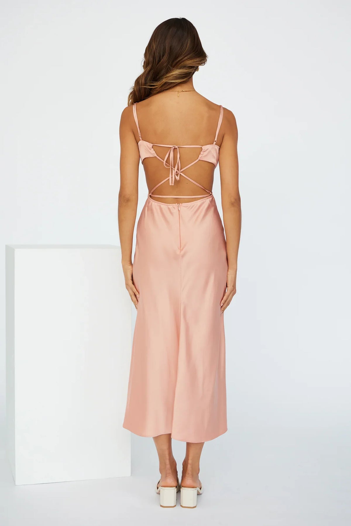 heart-shaped neckline thin shoulder strap backless long Prom dress