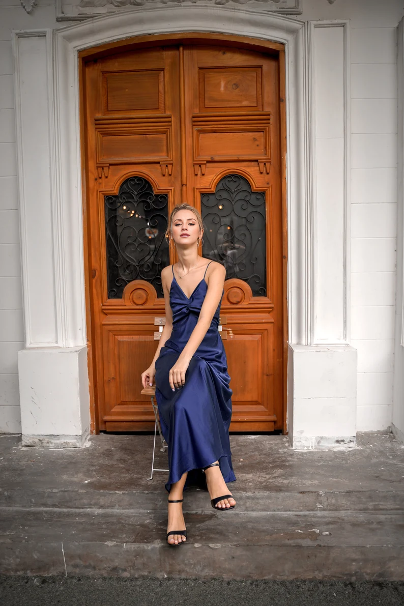 - backless deep V-thin shoulder strap satin and floor length Prom dress