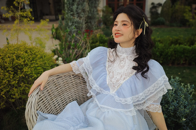 Light blue flutter sleeve fitted waist vintage ball gown R7262