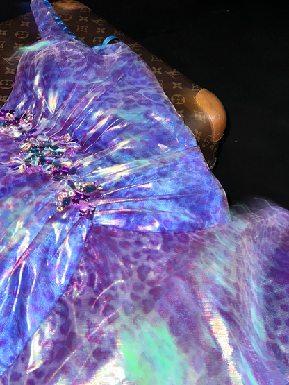 Blue-purple halter-neck fitted long ball gown R7049