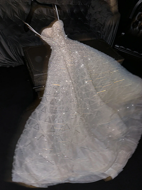 White halter-neck rhinestone-embellished long ball gown/bridal dress R8766