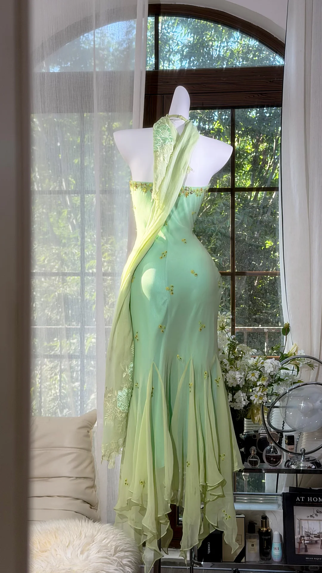 Vintage Pale Green Beaded Halter-Neck Mermaid Chiffon Matching Sheer Shawl Prom Dress TP5862