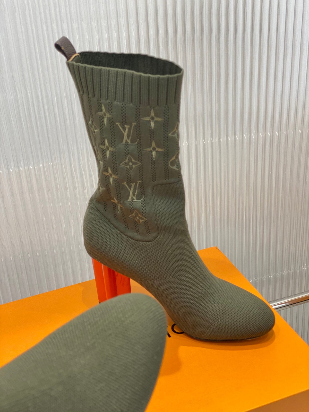 Premium LUV BOOTS 048