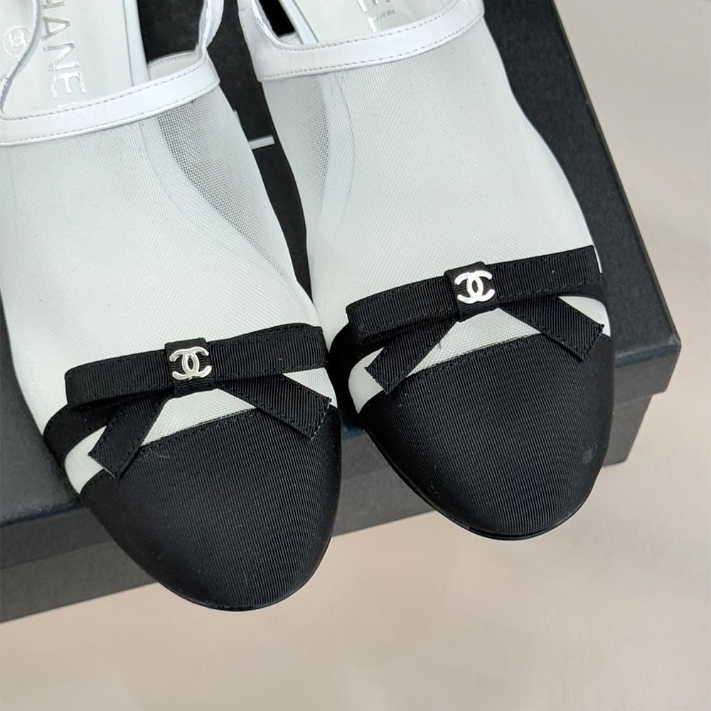 CHANEL Slingbacks