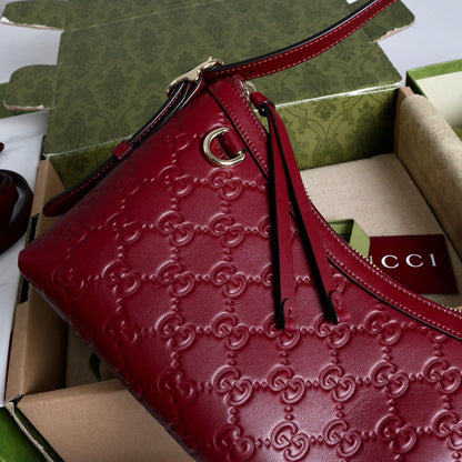 Gucci GG Emblem small shoulder bag