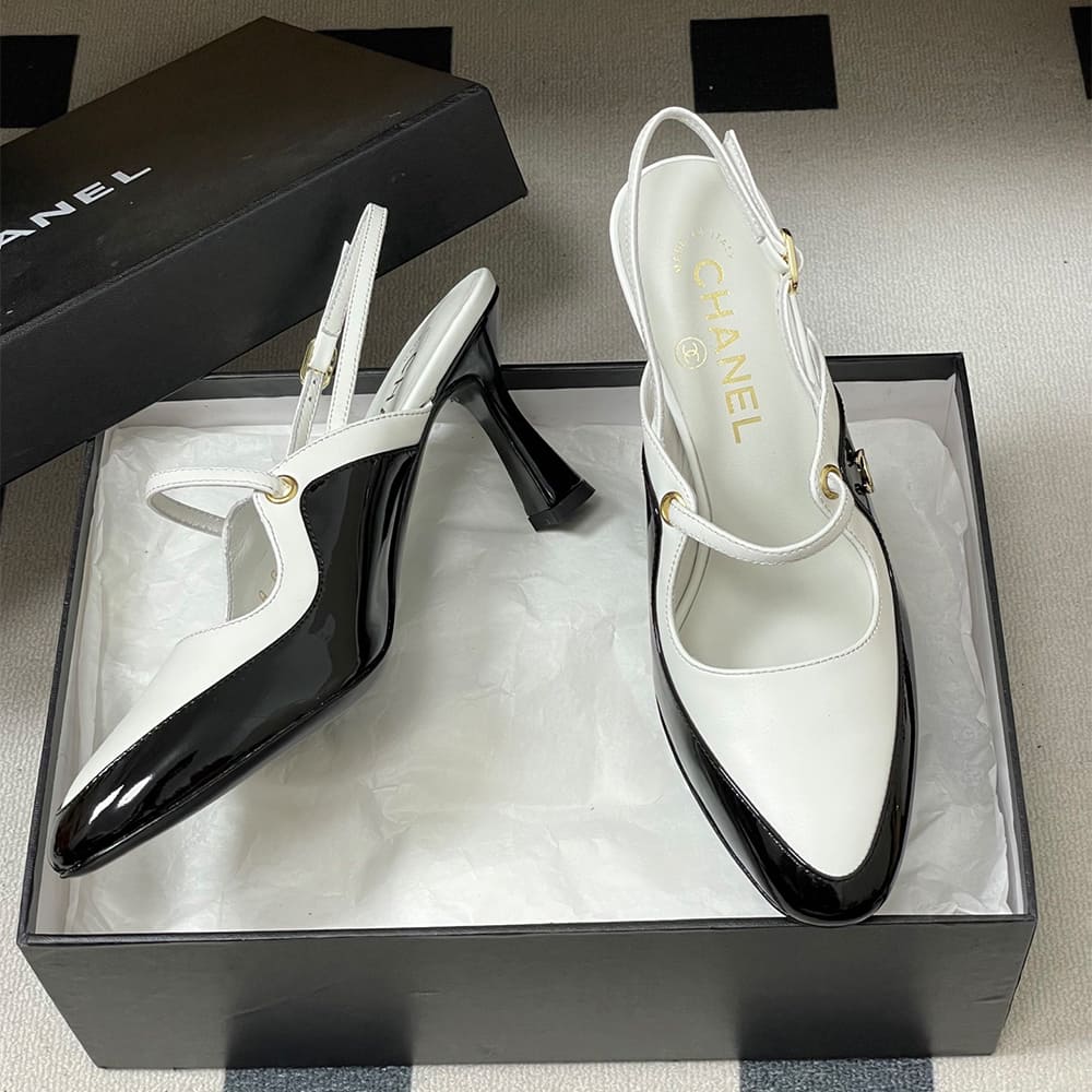 CHANEL Slingbacks