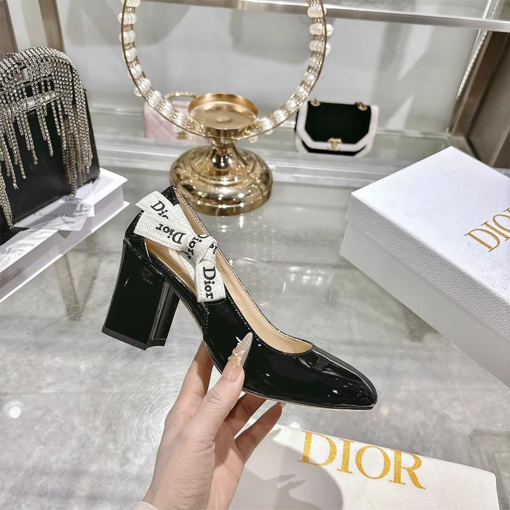 J’Adior Pump