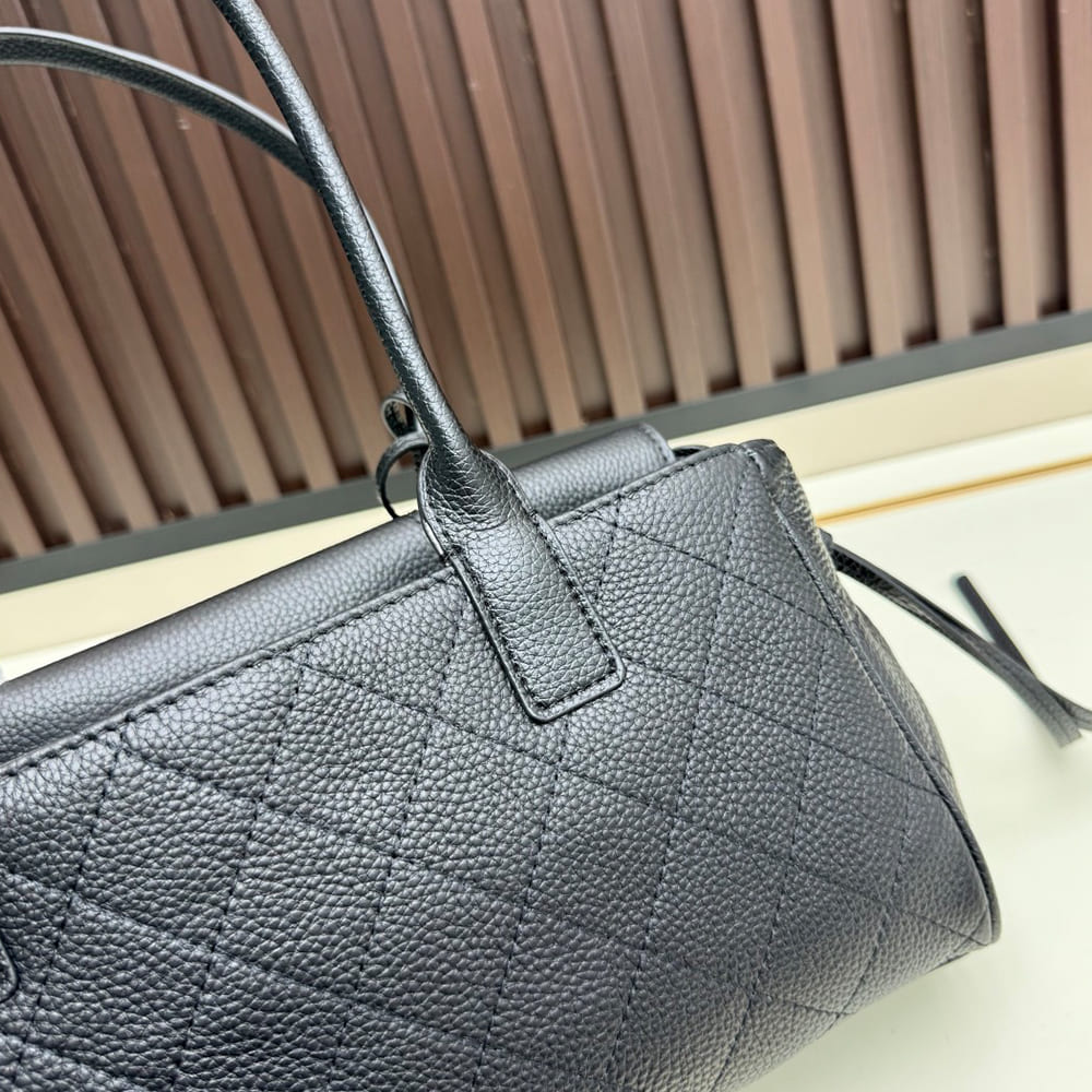 CHANEL Small Tote
