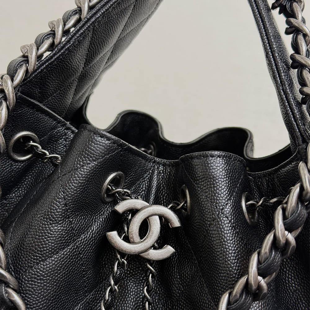 CHANEL 25 Small Handbag(high-end grade)