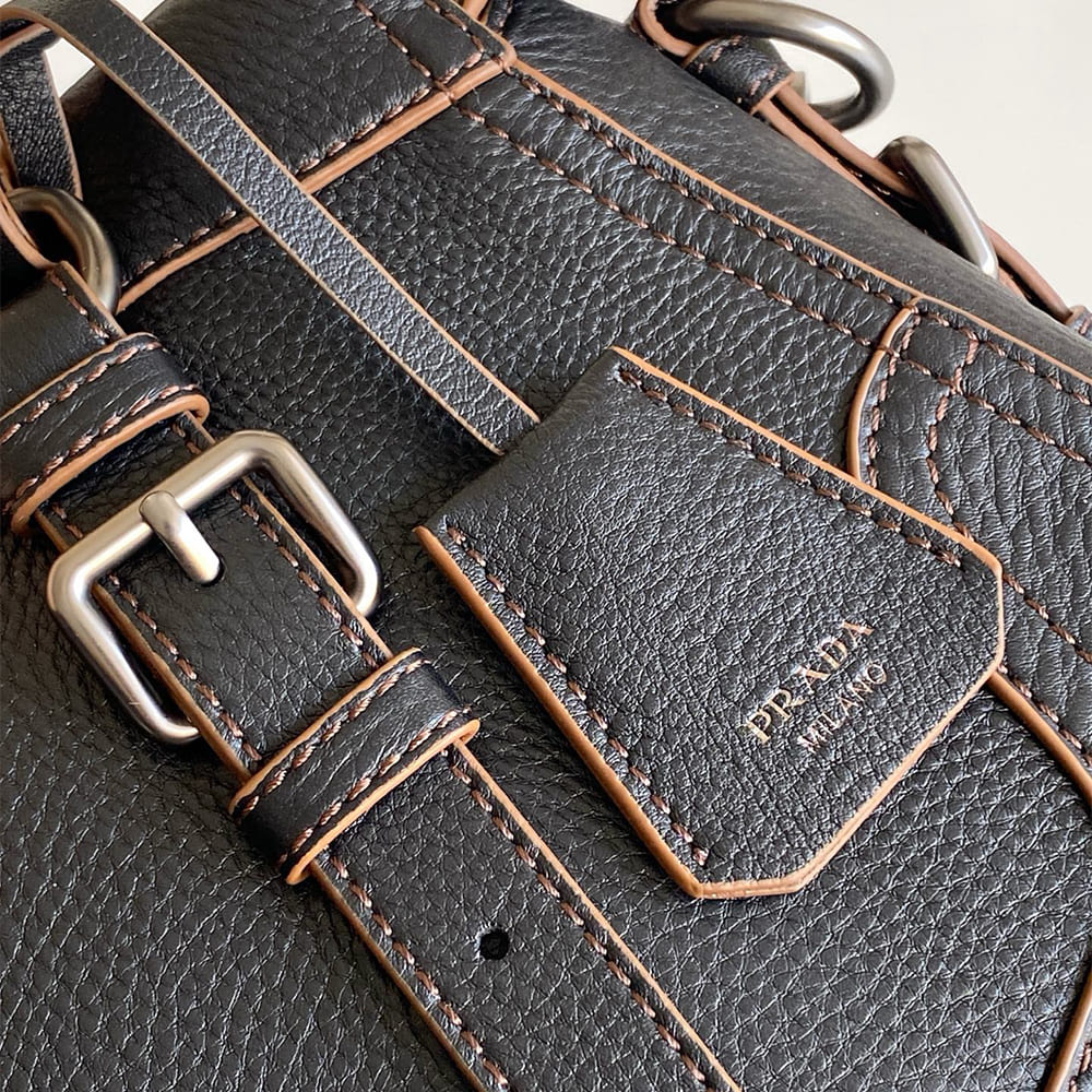 Prada Large leather tote bag(HIGH-END GRADE)