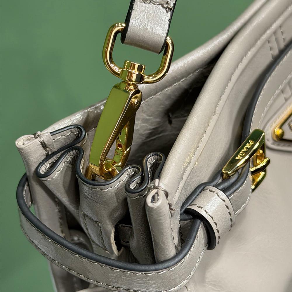 Prada Bonnie leather mini shoulder bag(HIGH-END GRADE)