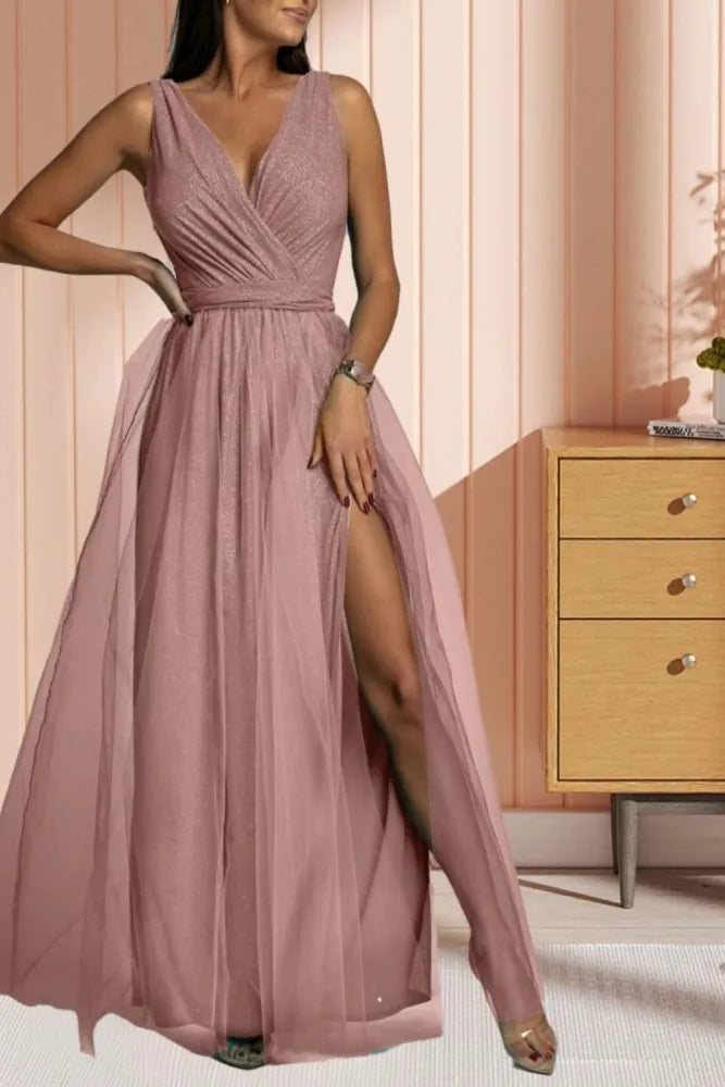 Fashionable and sexy formal V-neck sleeveless solid color prom dress