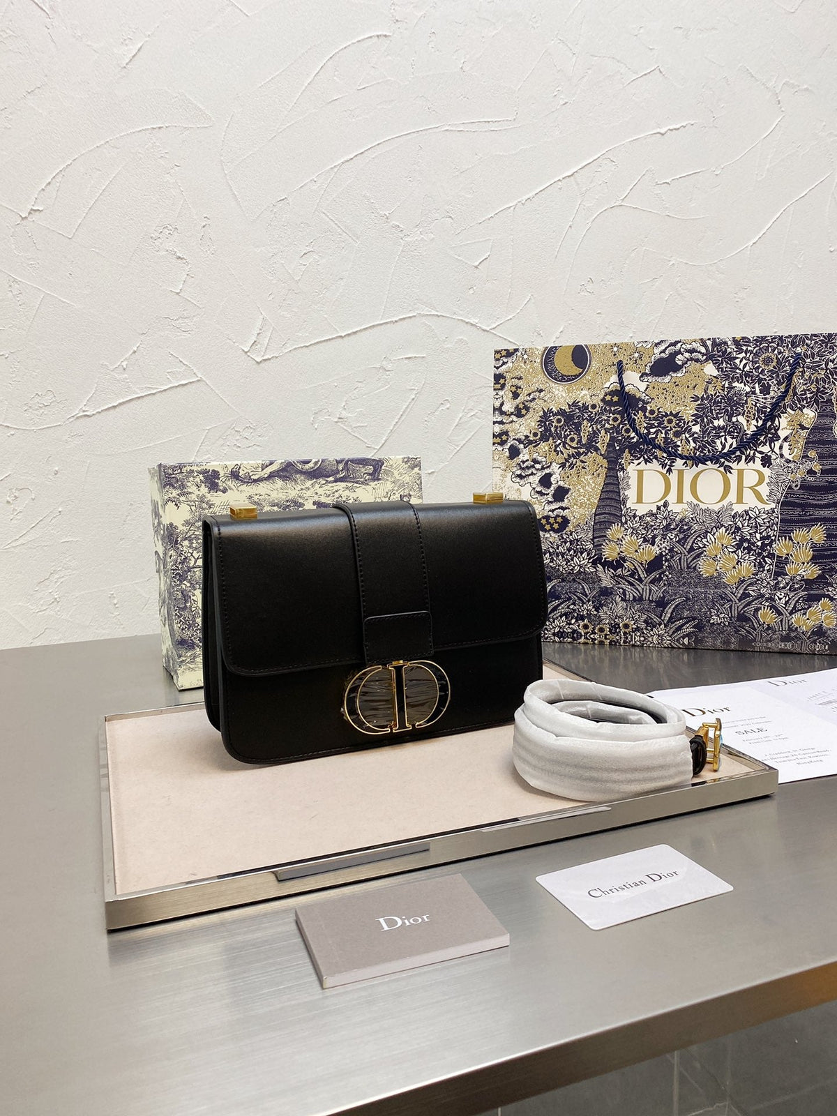 Dior 30 Montaigne Chain Bag