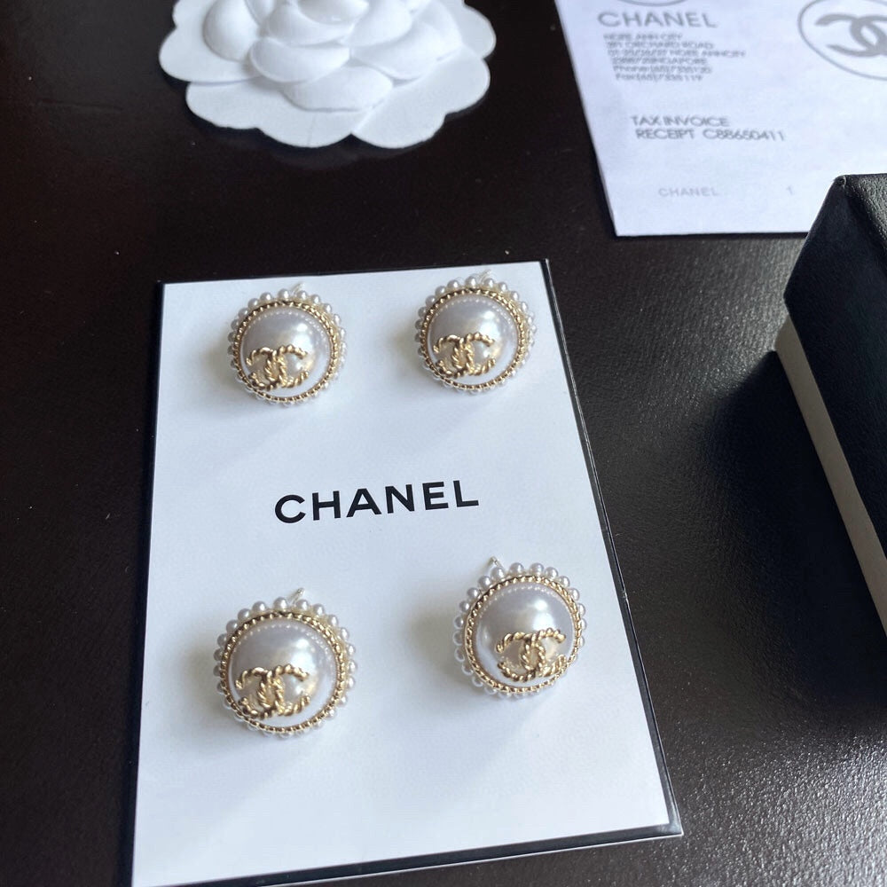 EN – Lux Earring Chanel 019