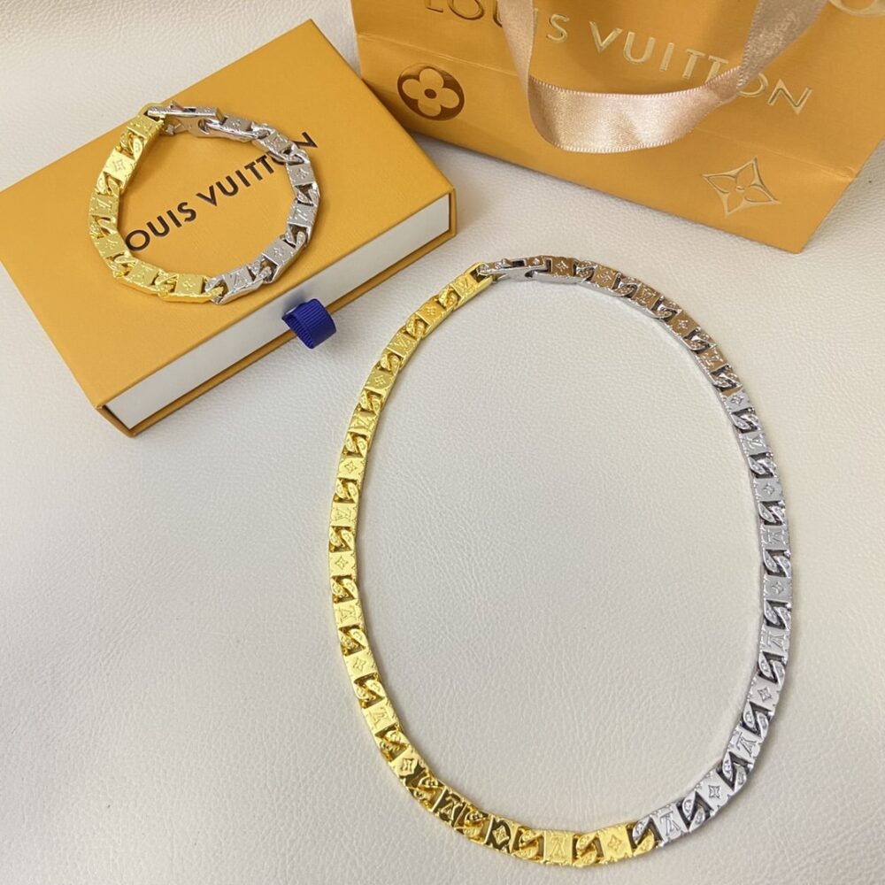 Louis Vuitton Monogram Tied Up Necklace Gold And Silver
