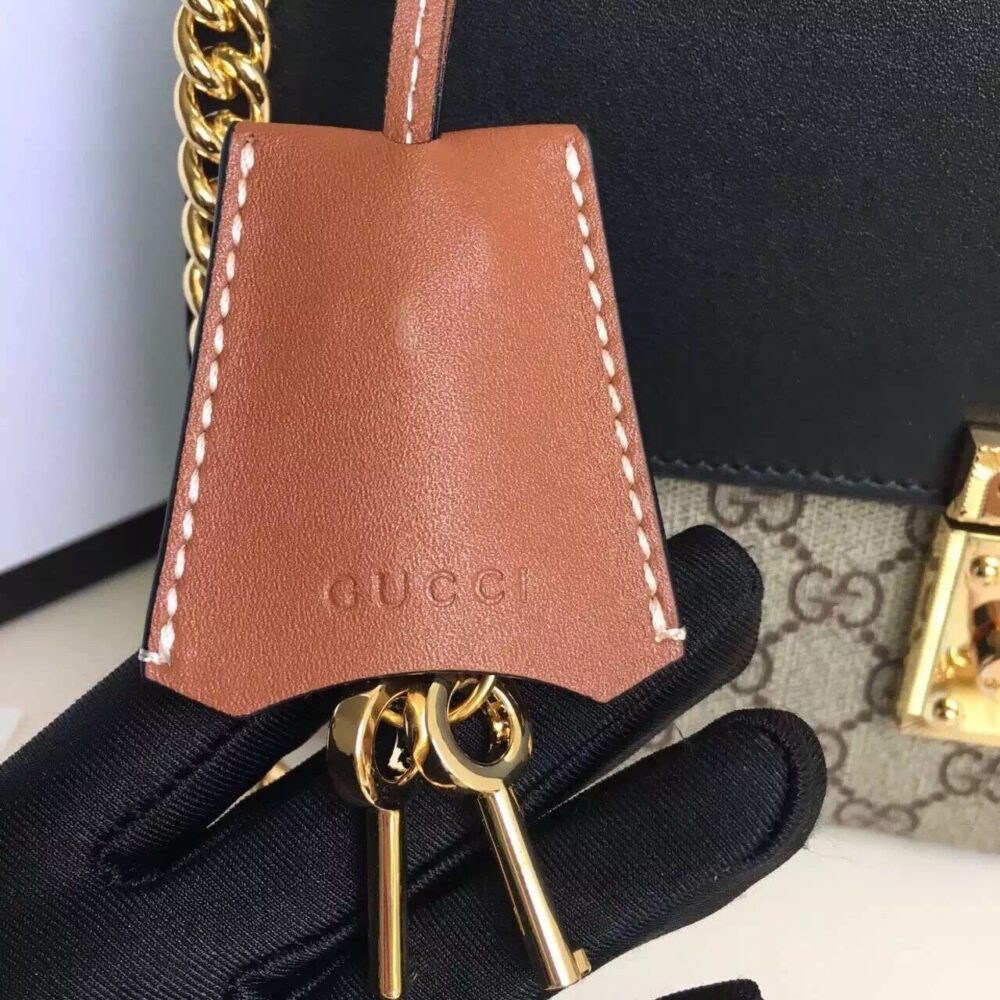 Gucci Padlock Medium GG Shoulder Bag Beige Supreme Canvas 30cm GG 409486