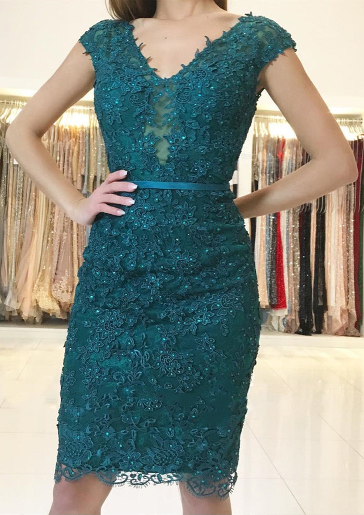 Sheath Party Dress Homecoming Dresses Floral Dress Holiday Graduation Short / Mini Sleeveless V Neck Pink Dress Lace with Appliques
