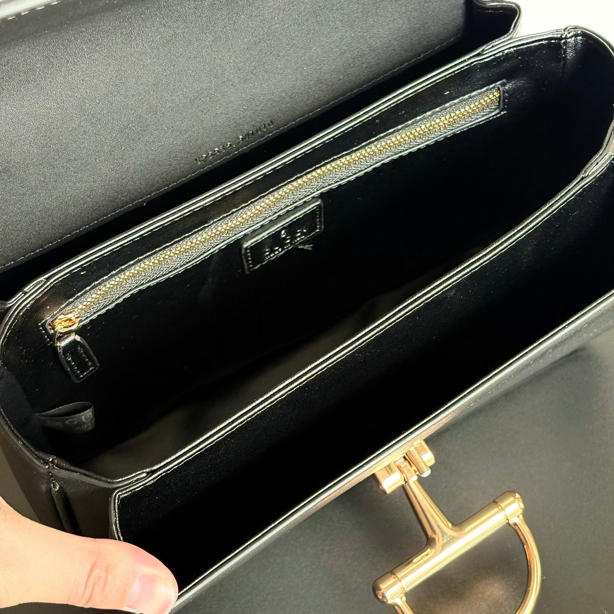 Gucci Siena Medium Top Handle Bag Black Leather 25Cm