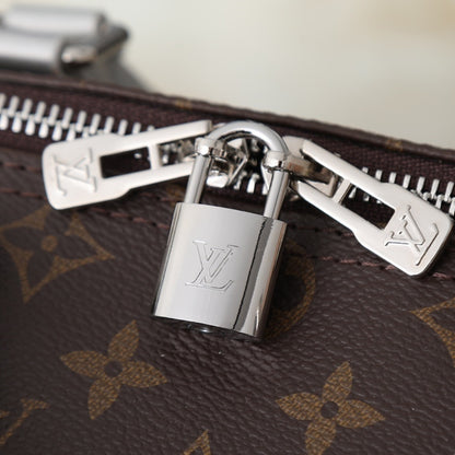 Louis Vuitton 57th Street NYC Speedy Bandoulière 30 Monogram Silver 30cm M27324